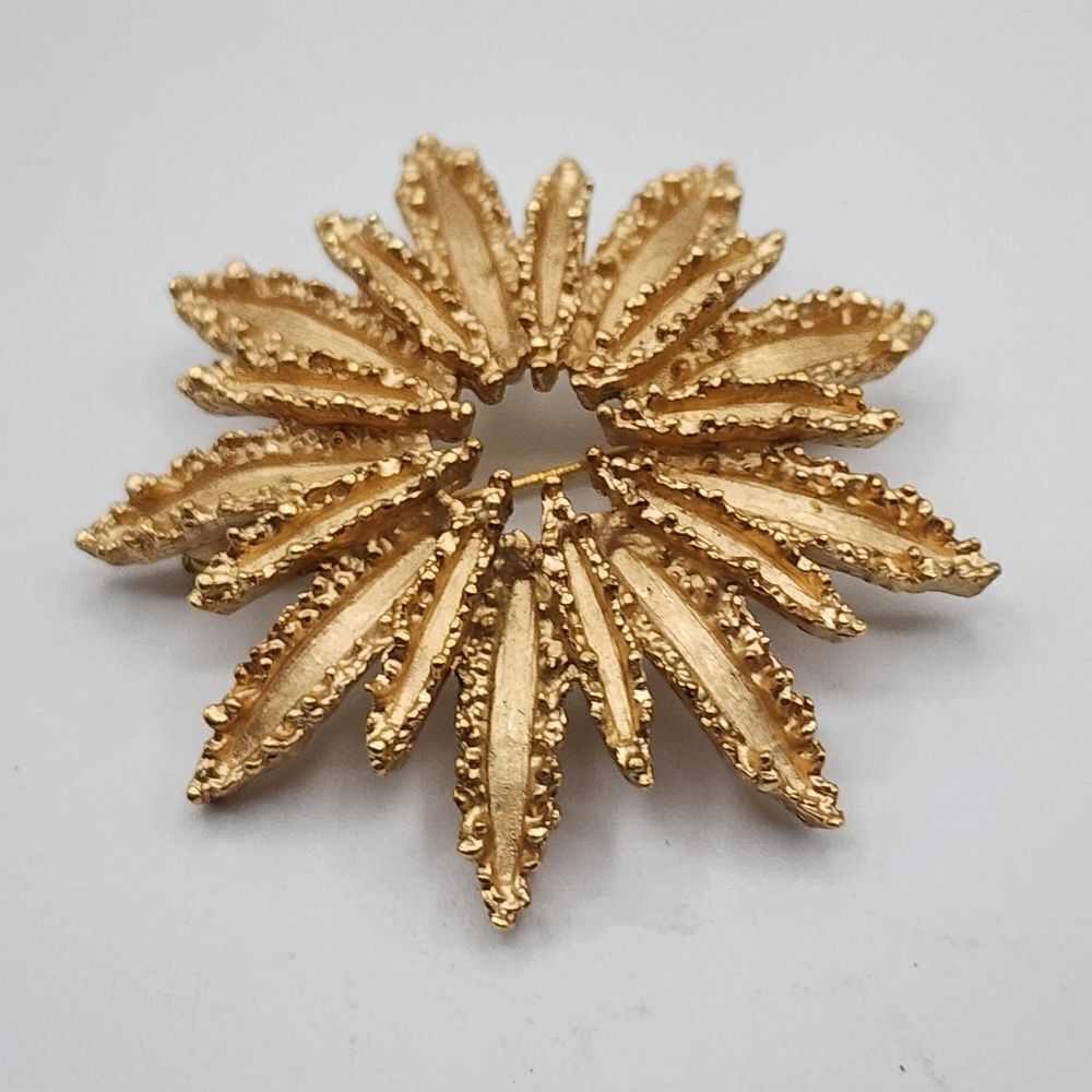 Avon 1970's Starburst brooch